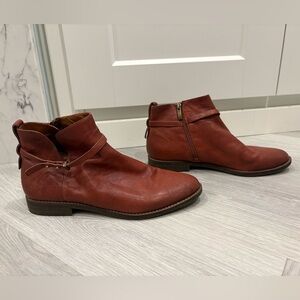 Franco Sarto Women's Rust Ankle Booties